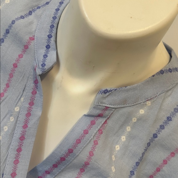 Buckle Blu Pepper Striped Button Back Blouse Size S - Picture 2 of 4